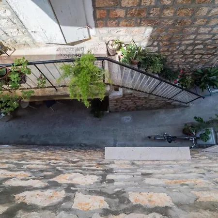Stone House Seaside Retreat On Bra Island - Two Bedroom 2 Διαμέρισμα *