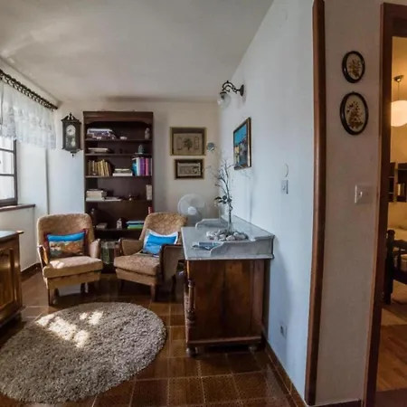 Διαμέρισμα Stone House Seaside Retreat On Bra Island - Two Bedroom 2 *