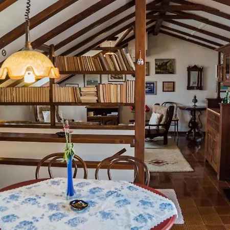 Stone House Seaside Retreat On Bra Island - Two Bedroom 2 Sutivan