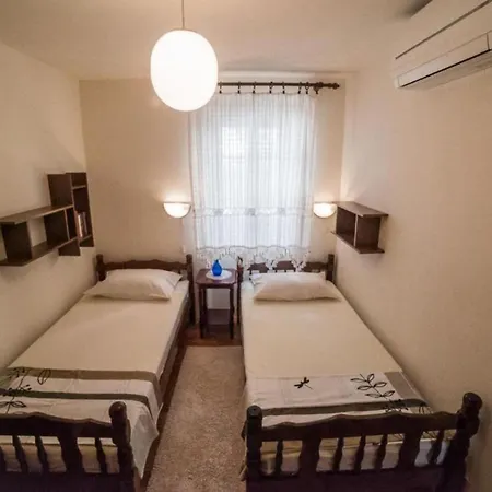 Stone House Seaside Retreat On Bra Island - Two Bedroom 2